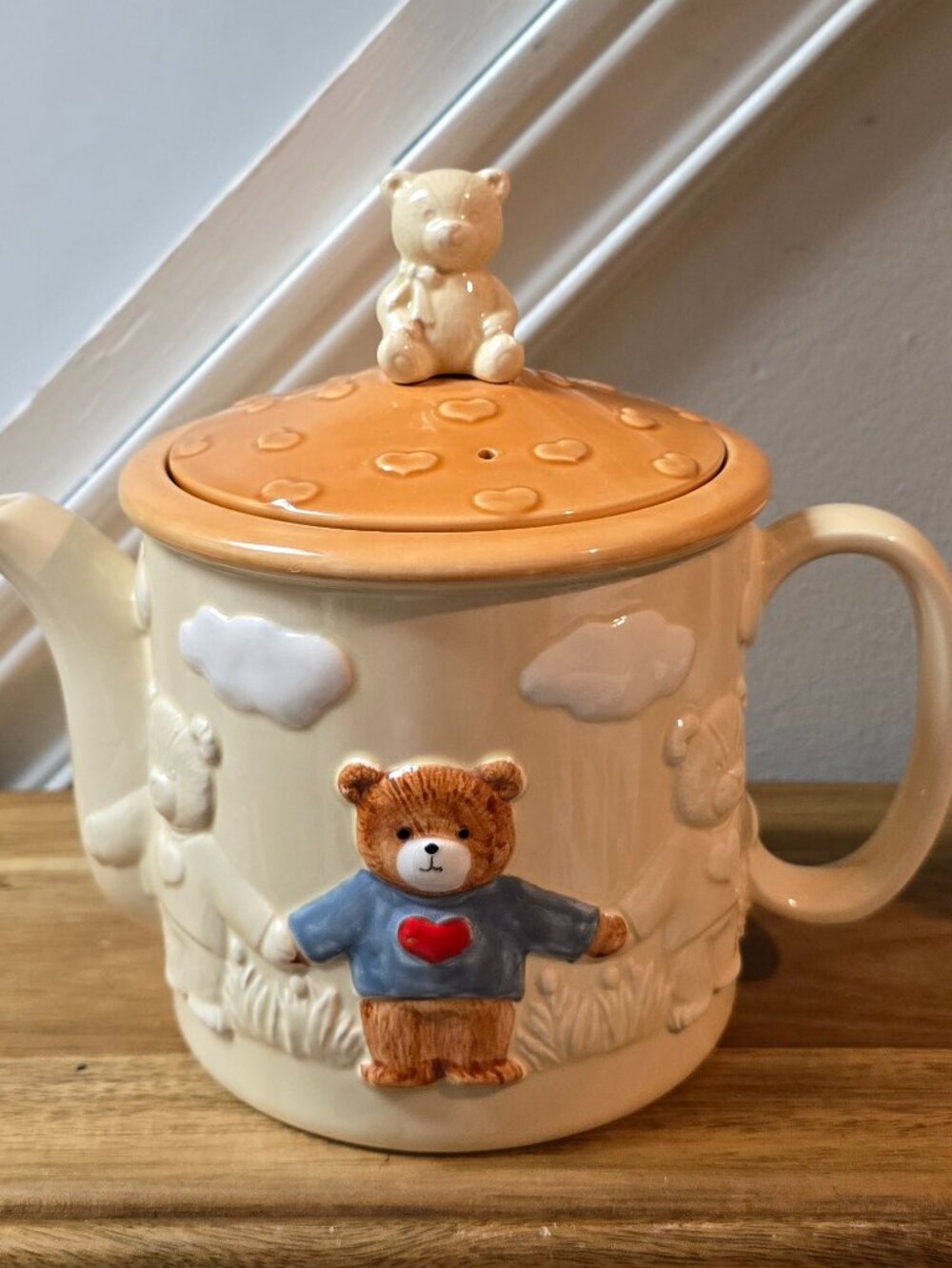 Vintage 1984 Enesco Lucy & Me Teddy Bear Ceramic Teapot with Finial Lid